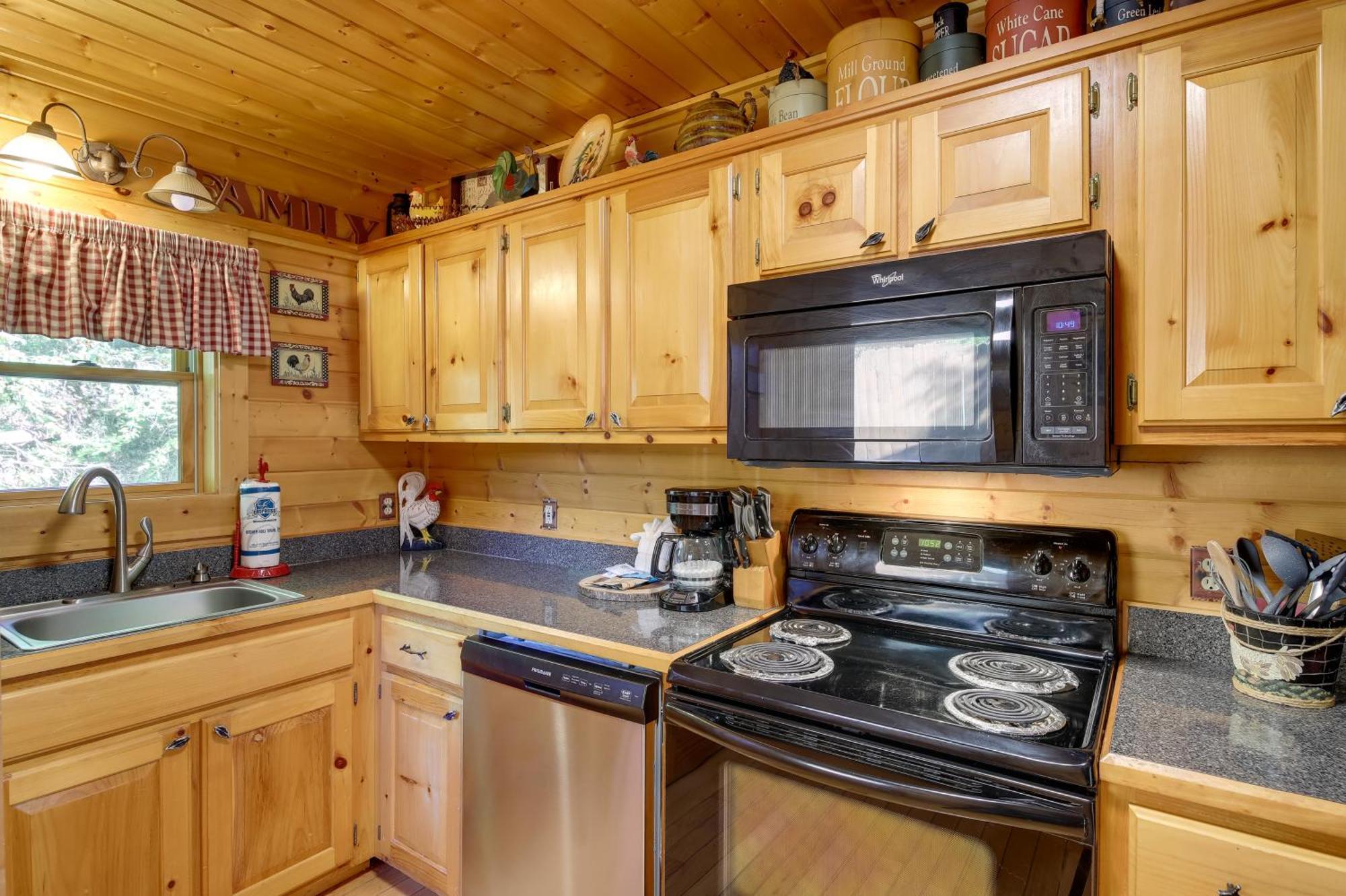 Secluded And Wooded Wears Valley Cabin With Fire Pit! Sevierville Ngoại thất bức ảnh
