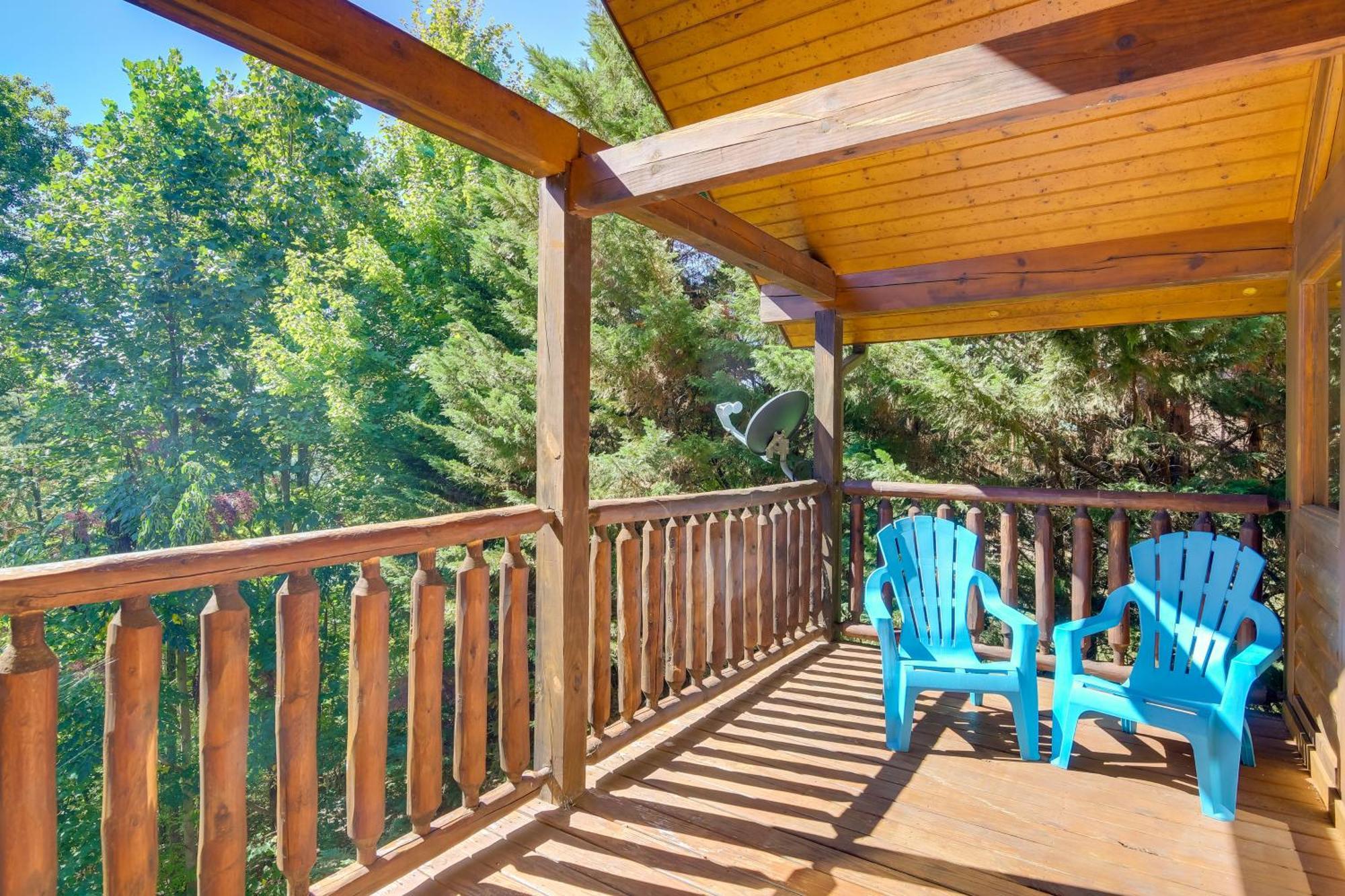 Secluded And Wooded Wears Valley Cabin With Fire Pit! Sevierville Ngoại thất bức ảnh