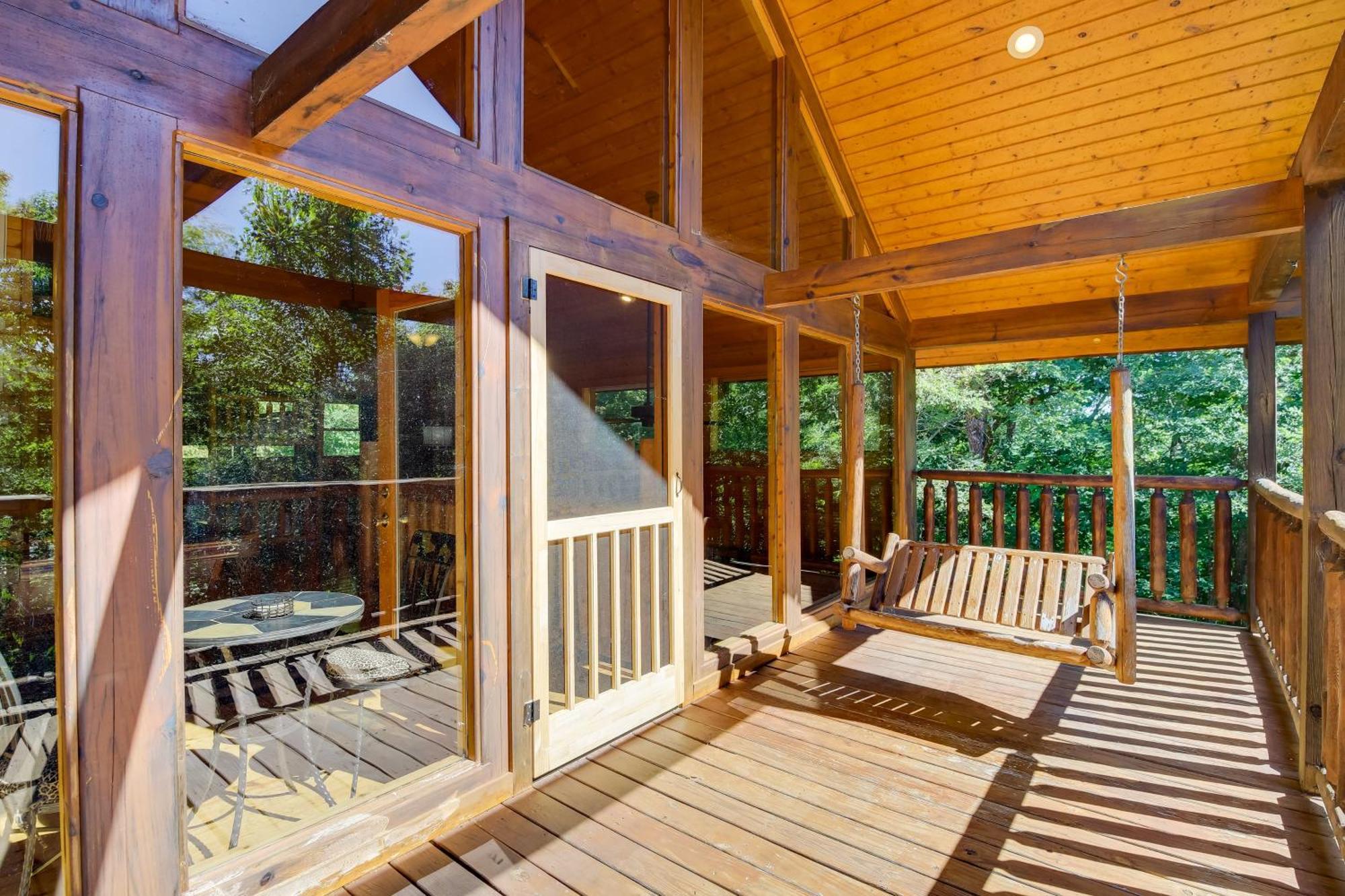 Secluded And Wooded Wears Valley Cabin With Fire Pit! Sevierville Ngoại thất bức ảnh