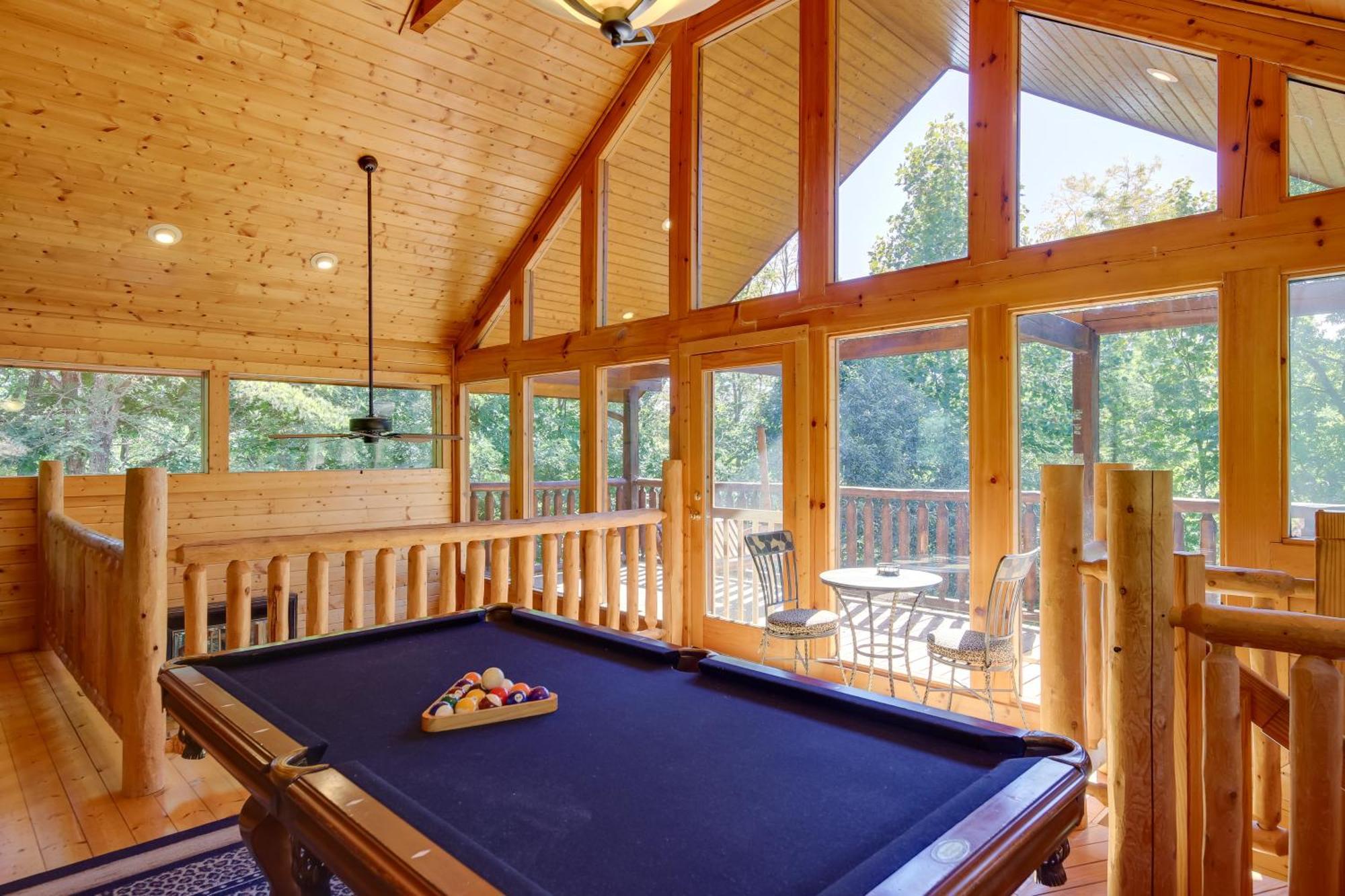 Secluded And Wooded Wears Valley Cabin With Fire Pit! Sevierville Ngoại thất bức ảnh