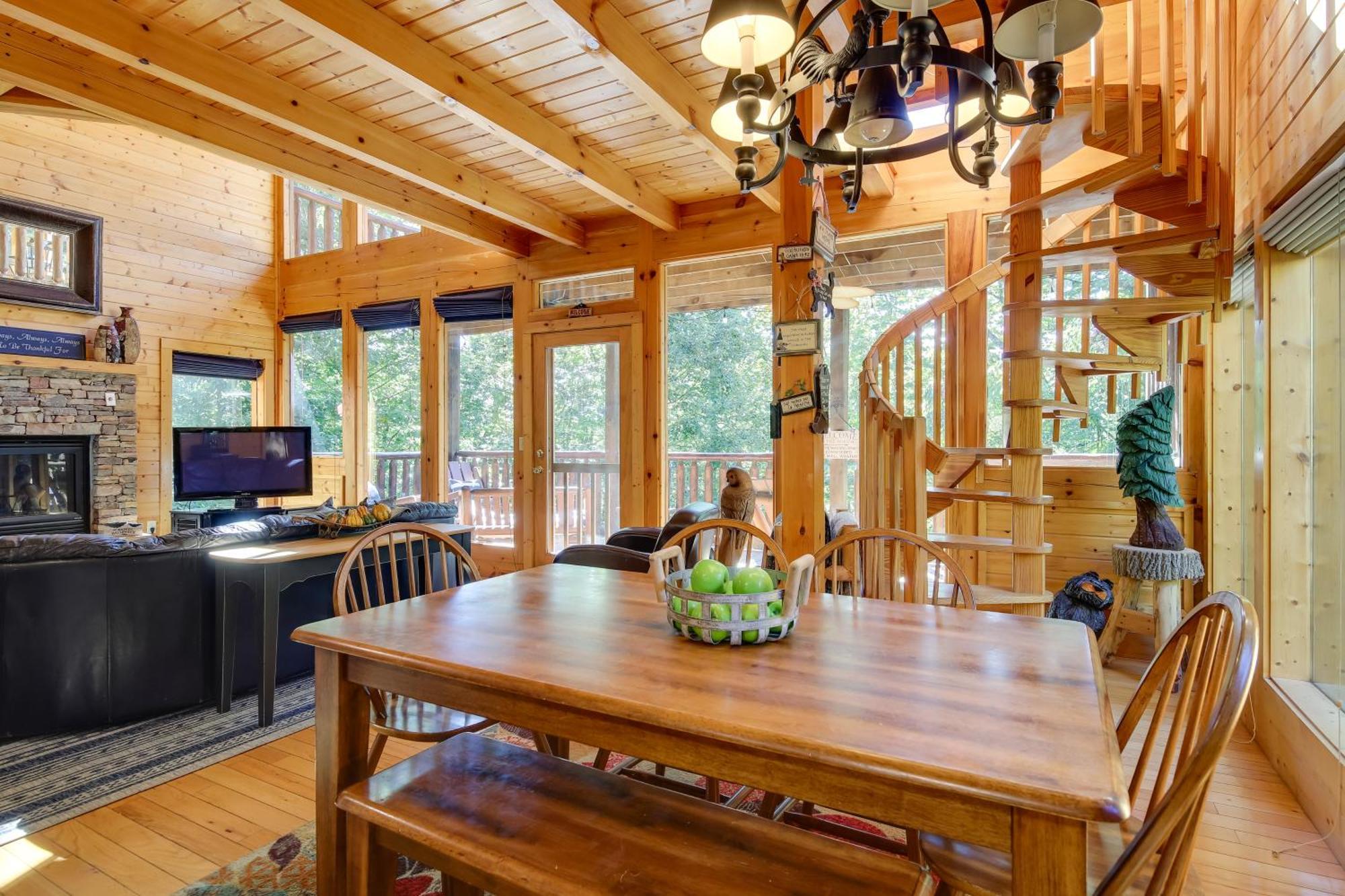 Secluded And Wooded Wears Valley Cabin With Fire Pit! Sevierville Ngoại thất bức ảnh
